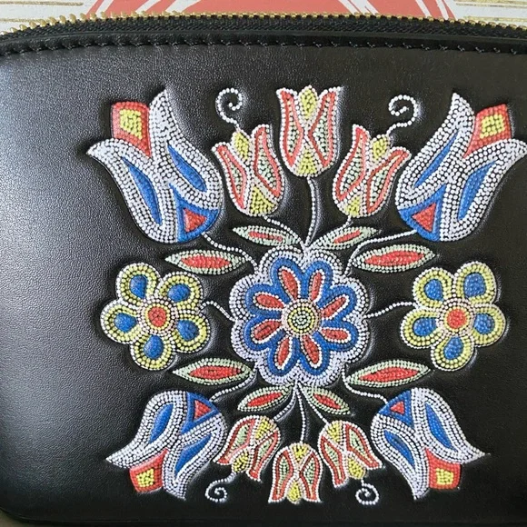 Canadian artist crossbody/wristlet bag - Picture 2 of 7